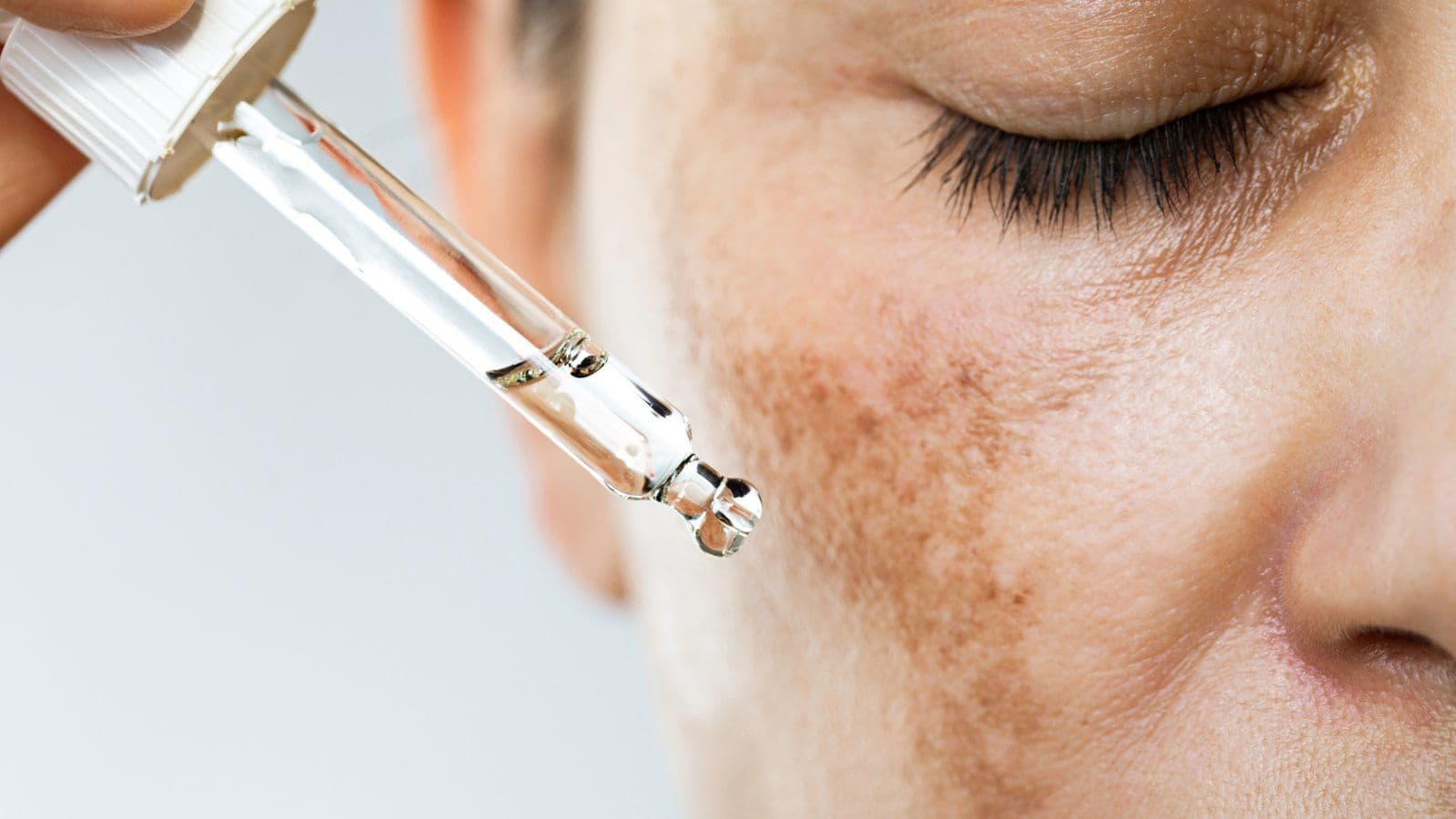 Soin apaisant d'une peau sensible du visage